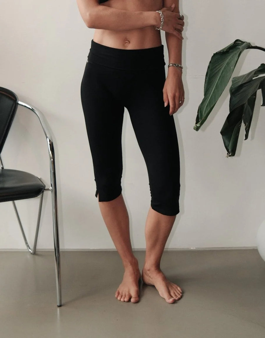 Onda Capris – Pilates wear by Sink Reformer